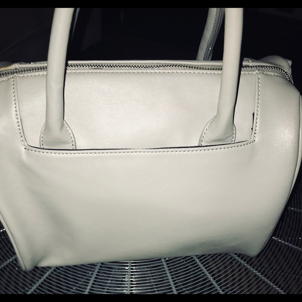 Forever 21 Women’s satchel bag