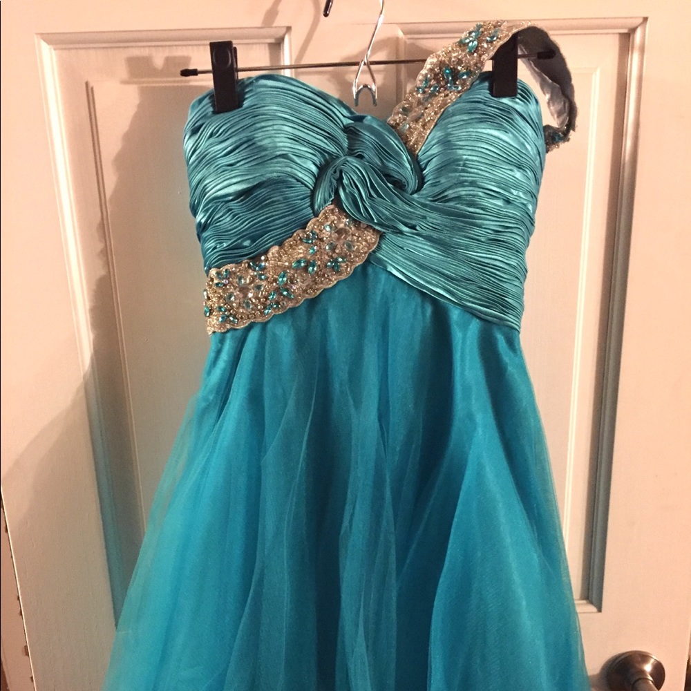 Homecoming / Special Occasion Dress