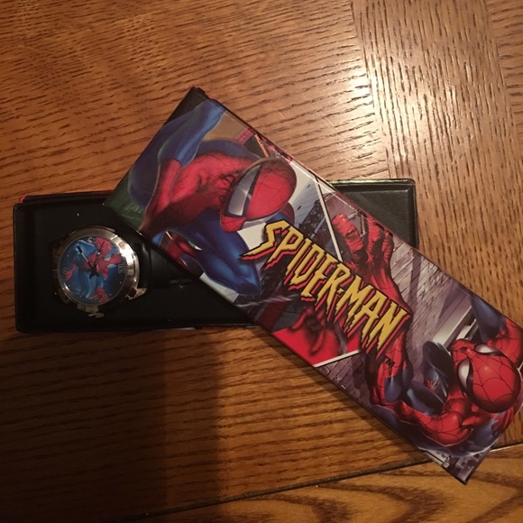 Marvel Comics Watch - Picture 2 of 8
