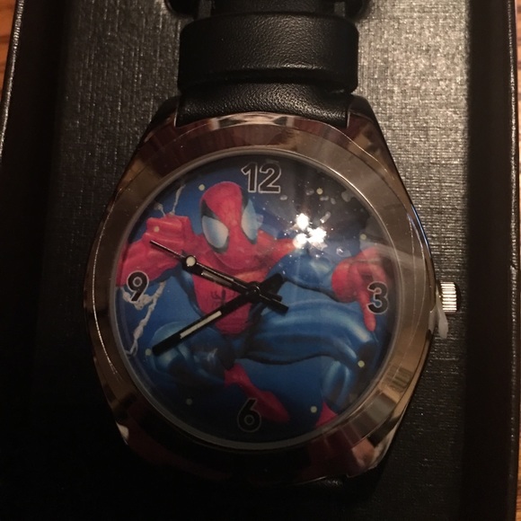 Marvel Comics Watch - Picture 3 of 8