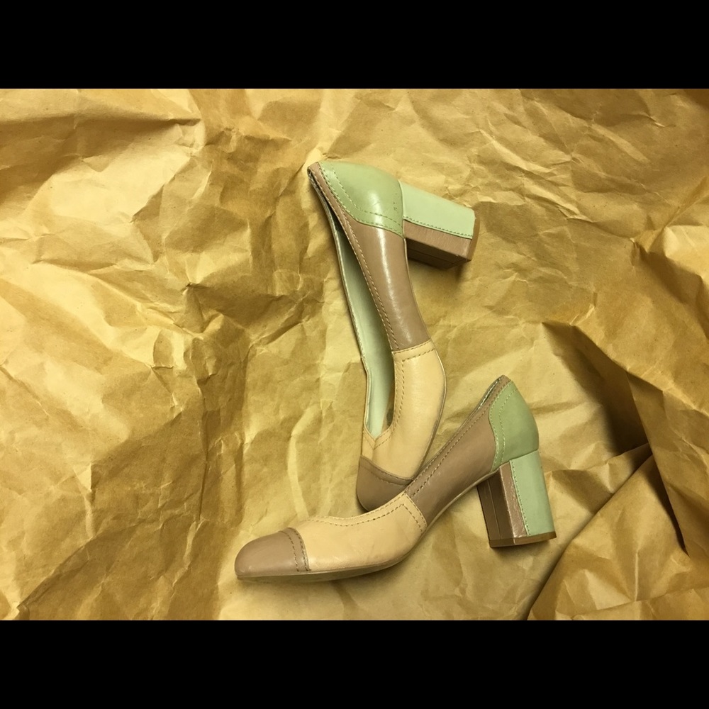Tri-Tone Pumps
