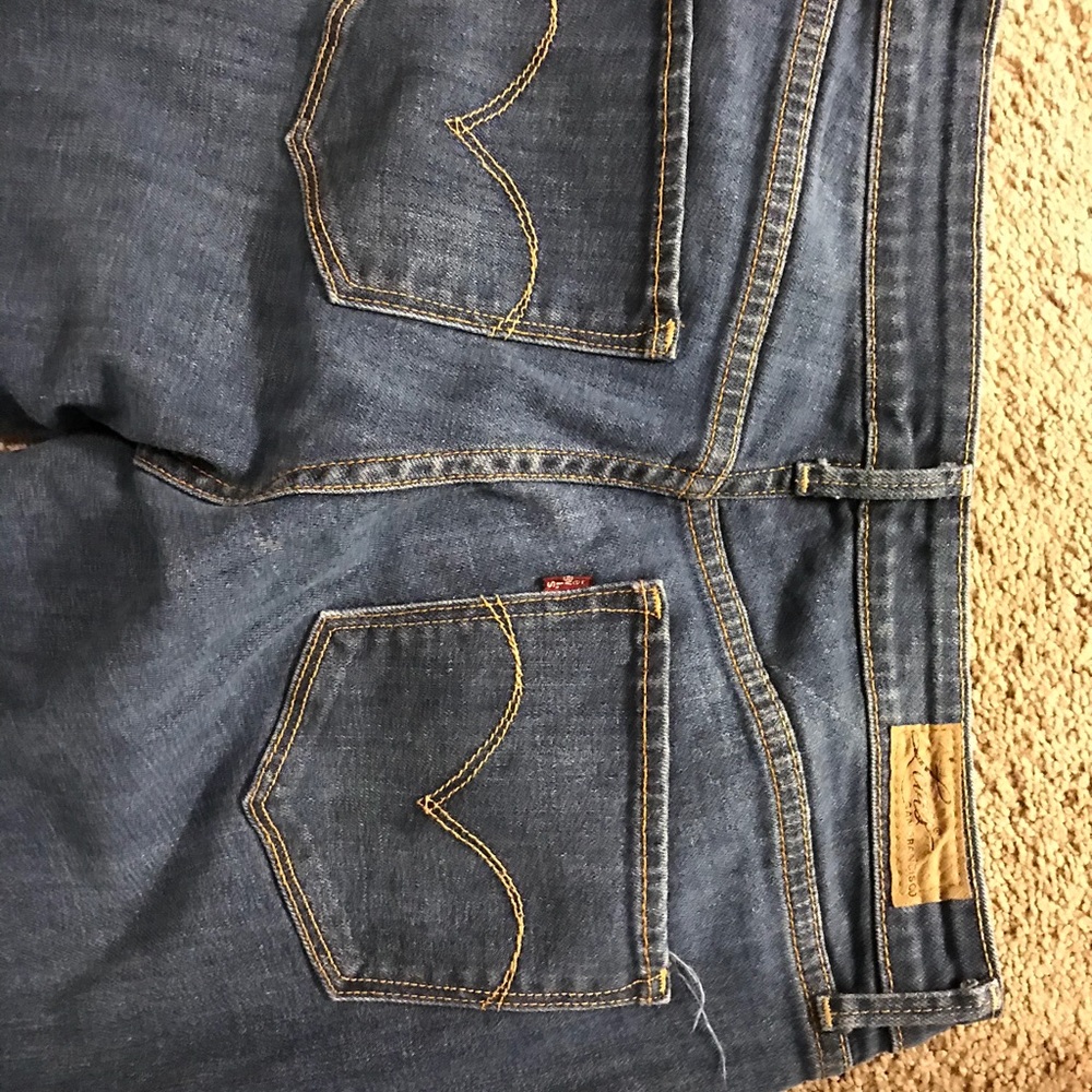 Levi flared leg jeans 12/13