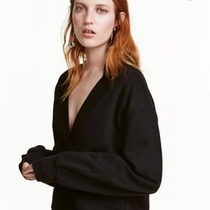 H&M v neck sweatshirt