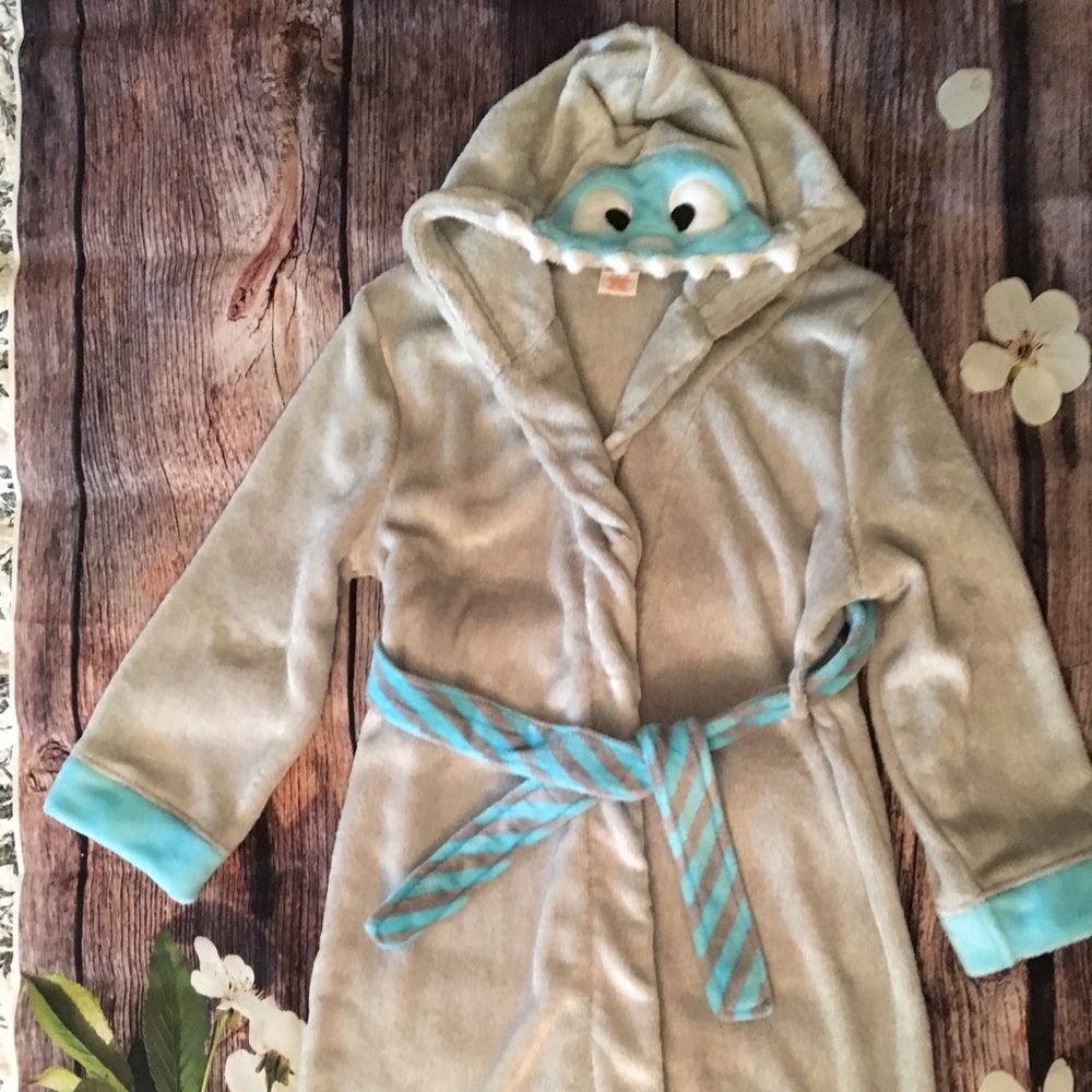 Cat & Jack Kid’s Robe Size 8/10