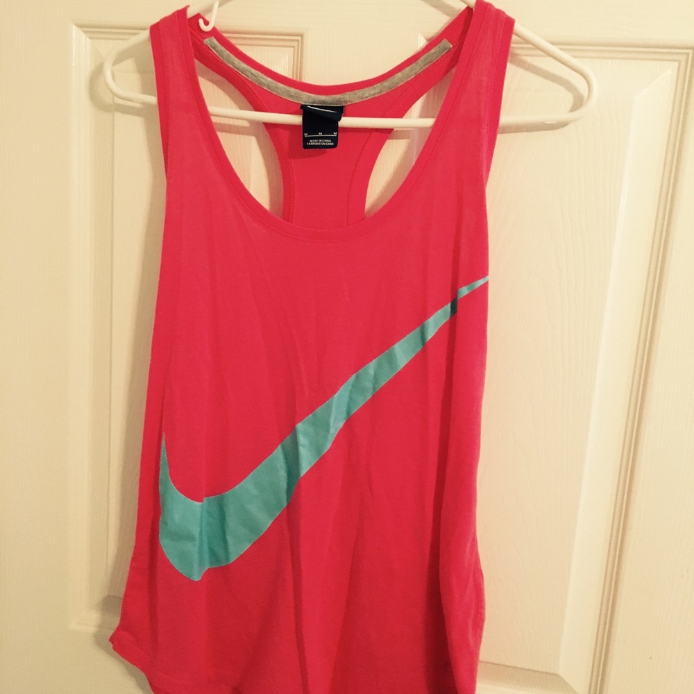 Nike tank