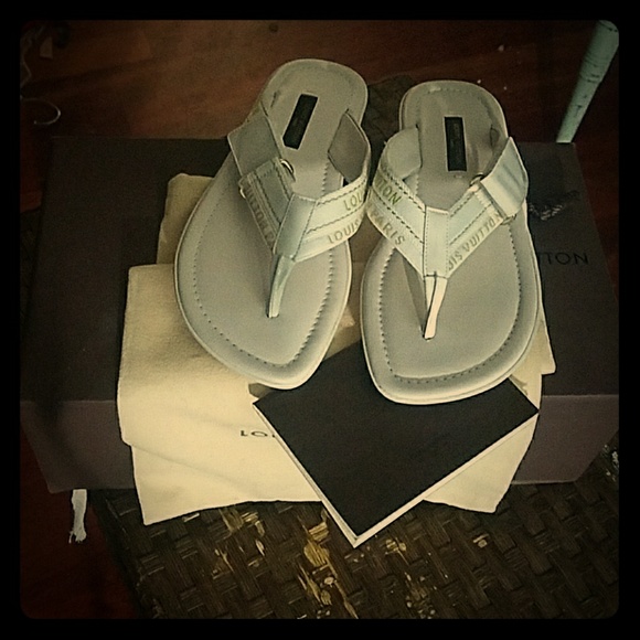 NIB Authentic Louis Vuitton flip flops - Picture 2 of 6