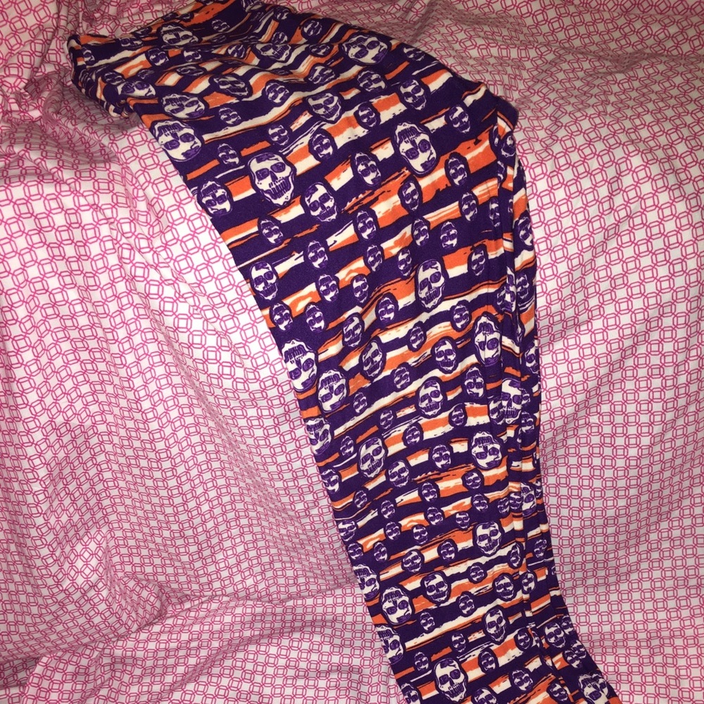 One size HALLOWEEN Lularoe leggings