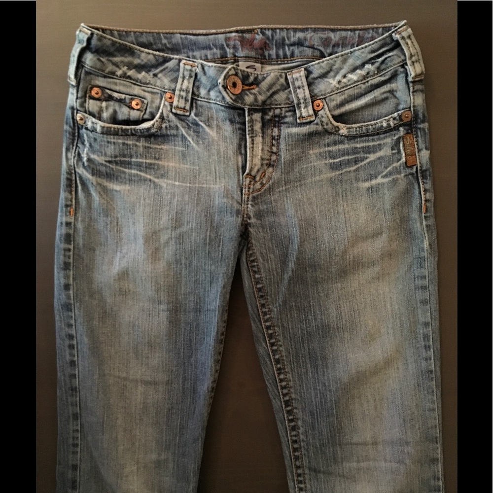 Light denim jeans