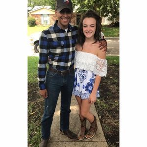 Meet your Posher, Elisa