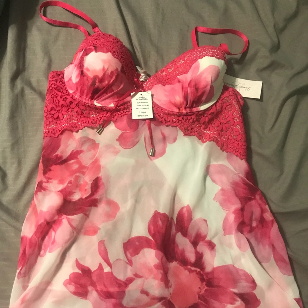 Hottttt pink flower lingerie 🌸