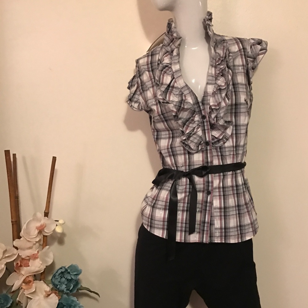Ruffle button down shirt - Picture 3 of 4