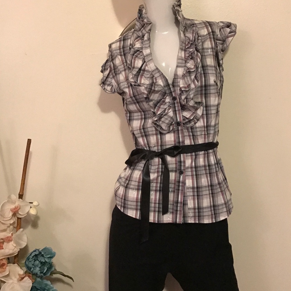 Ruffle button down shirt - Picture 4 of 4