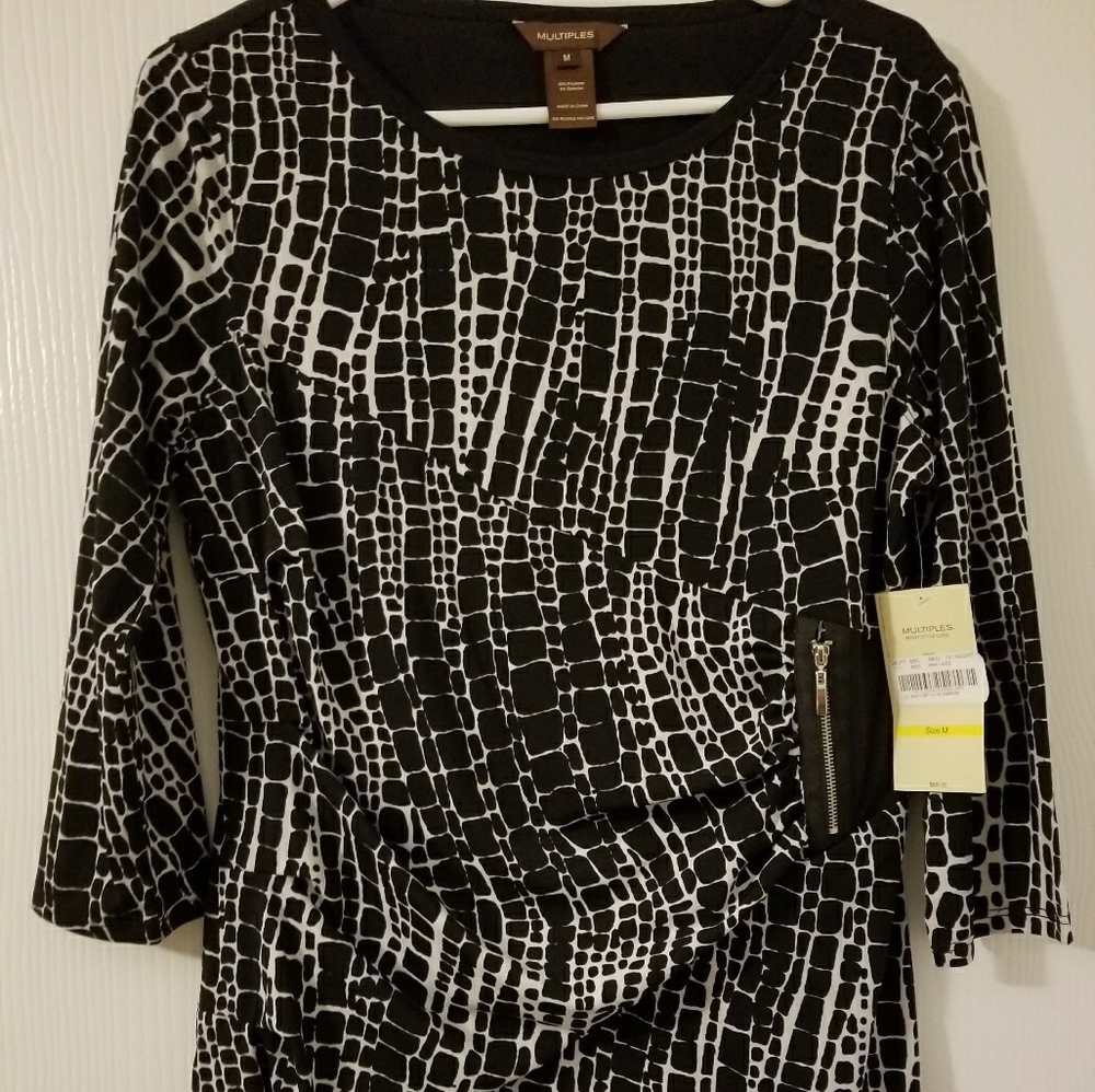 Black/White blouse