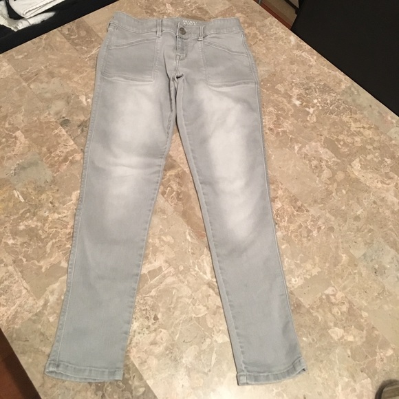 The Limited 678 Skinny Ankle Jeans - Picture 2 of 6