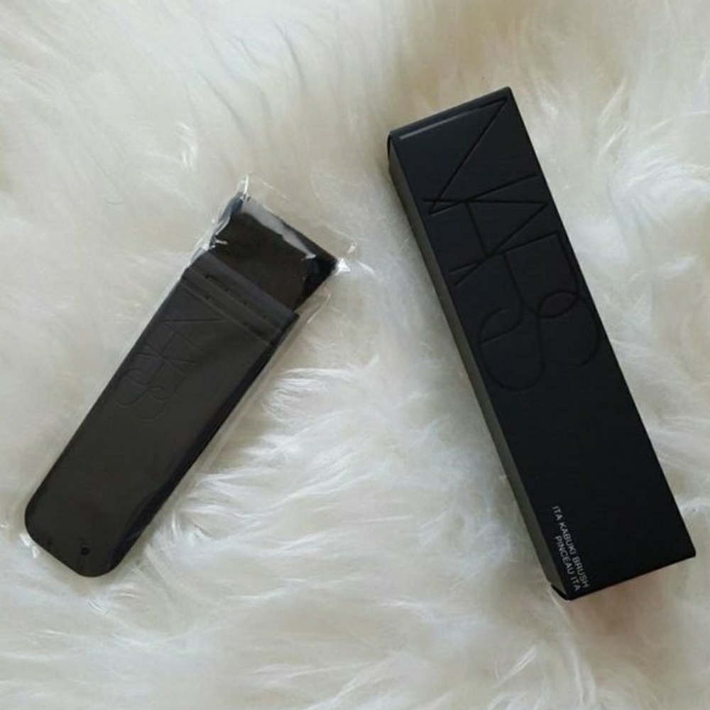 NARS Ita Brush