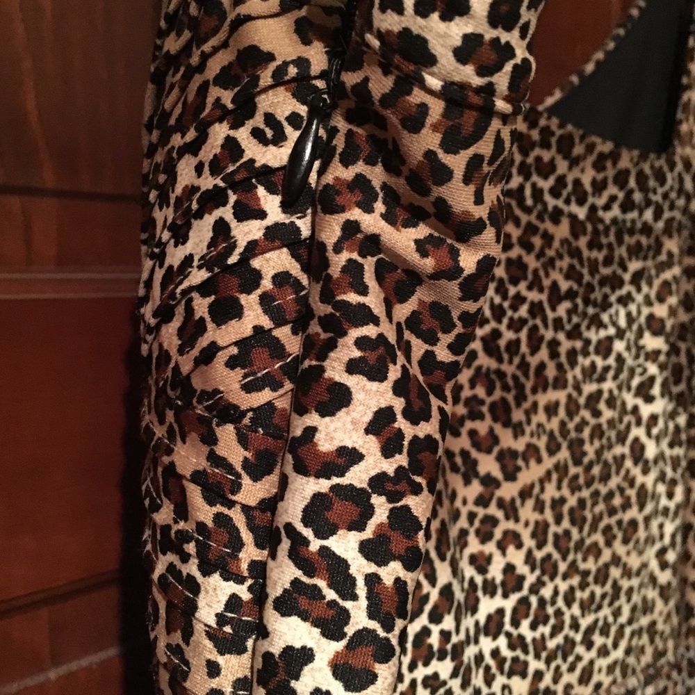 Leopard Maxi Dress - Picture 5 of 5