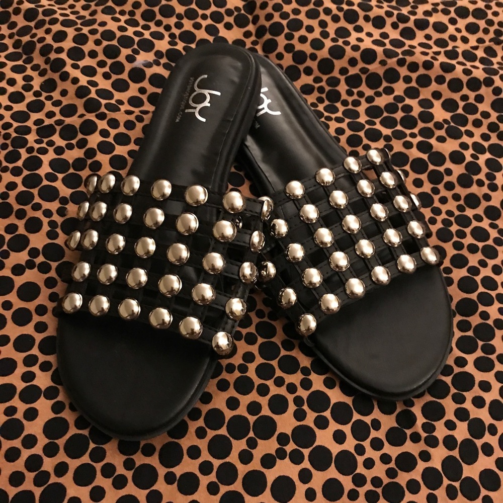 Silver detailed flats