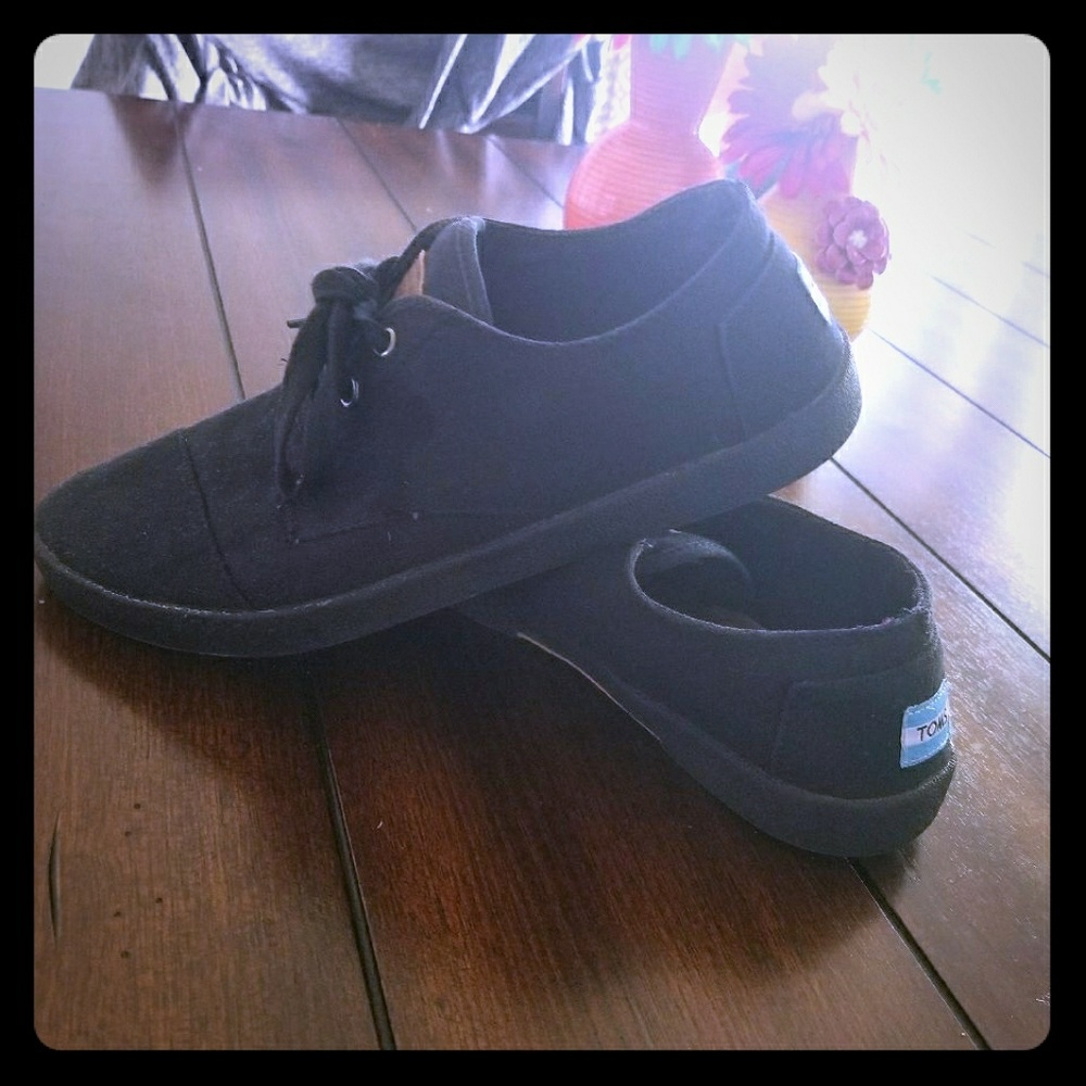 Men's toms