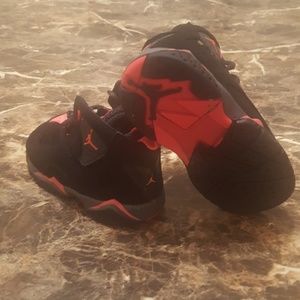 Toddler Jordan True Flight Black / Infrared sz 6c