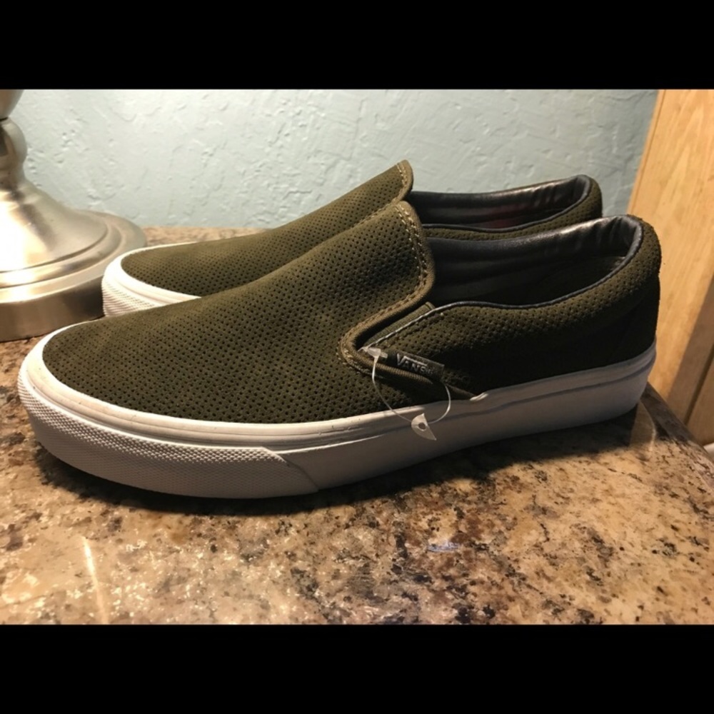 Vans perf suede