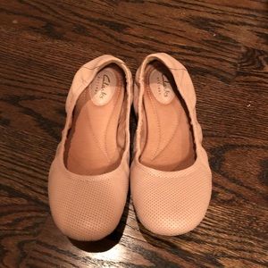 Clark’s barely worn Grayson Erica nude ballet flat