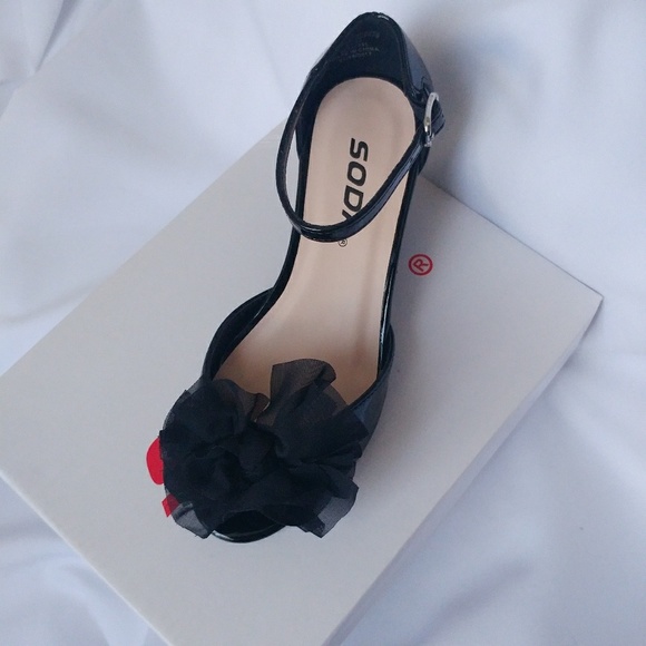 Super cute girls peep toe bow embellished shoe - Picture 3 of 4