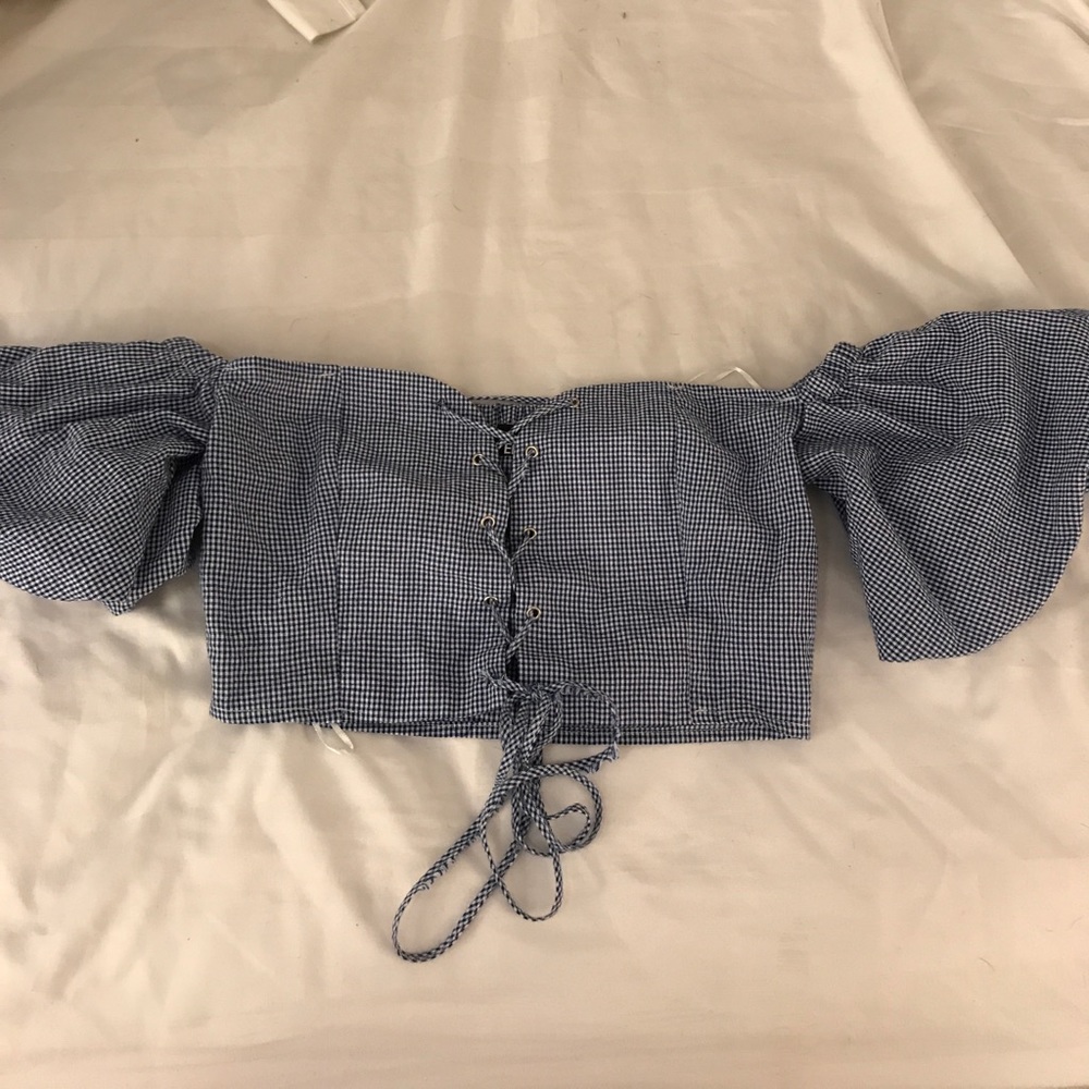 Off shoulder crop top gingham