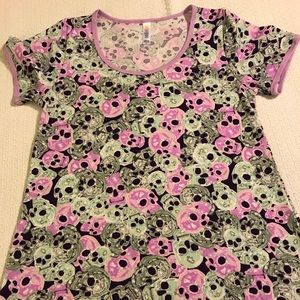 LULAROE XS SKULL CLASSIC TEE NWOT