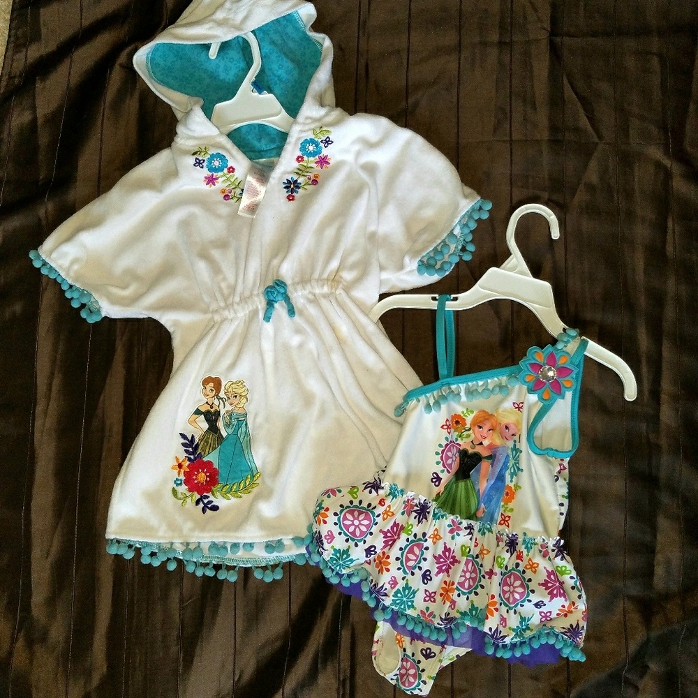 Girls bathing suit size 4t