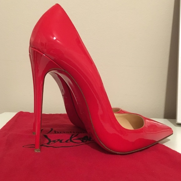 Christian Louboutin - Picture 3 of 8