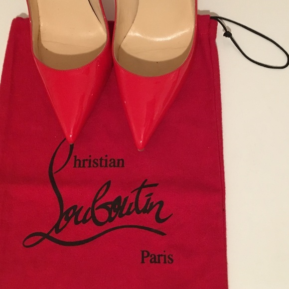 Christian Louboutin - Picture 8 of 8