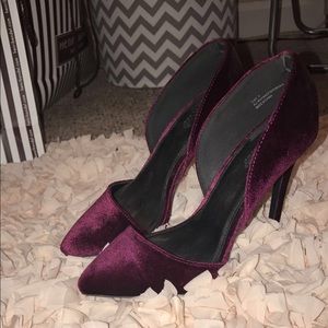 Never worn velvet heels!