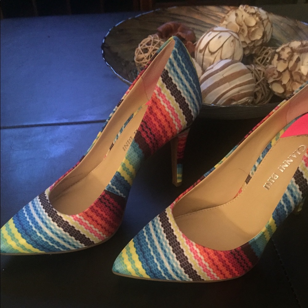 😍Gianni Bini Pumps👠