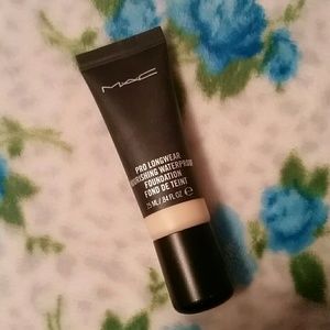 MAC cosmetics Foundation