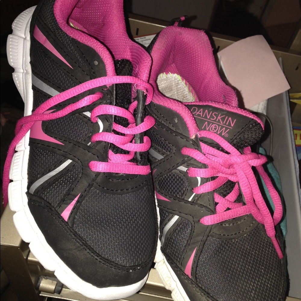 Danskin shoes