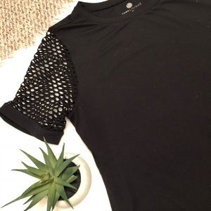 Yogalicious fishnet mesh Tee