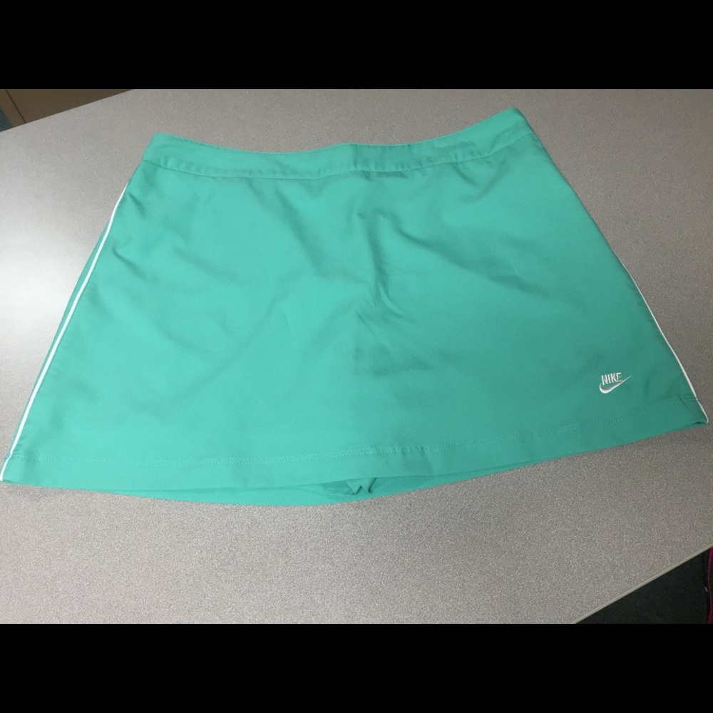 Green tennis skirt