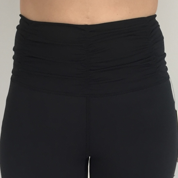 Live-In Workout Leggings - Picture 5 of 6