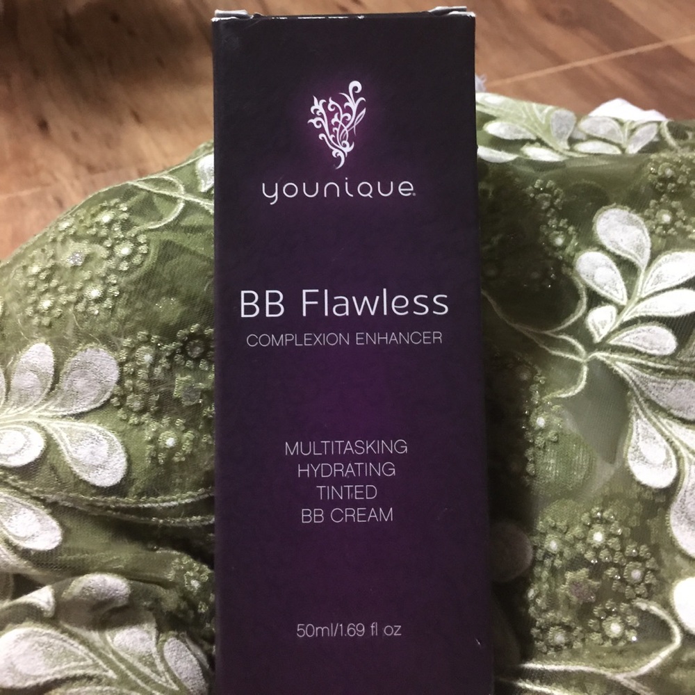 Younique BB Flawless Complexion Enhancer