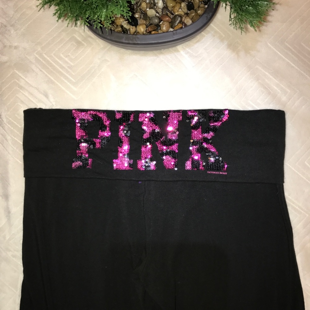 VS PINK Yoga Capri Pants - M - NWOT