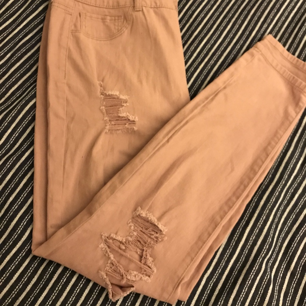 New distressed stretch jeans