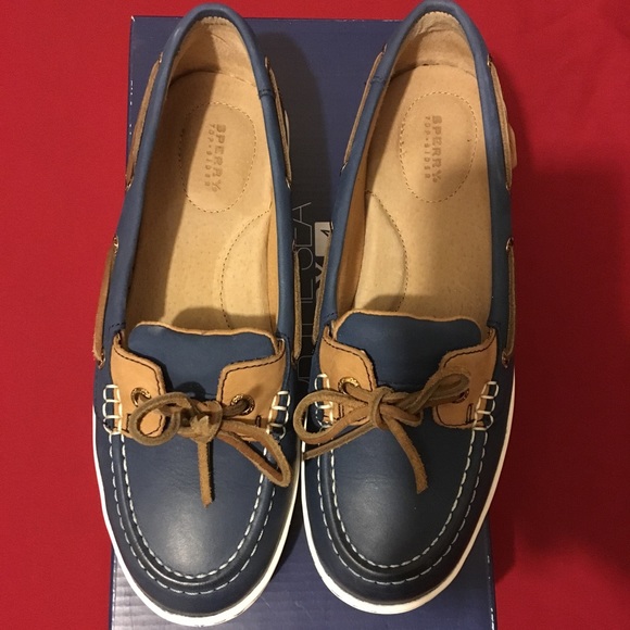 SOLD Navy Sperrys- Harbor Stroll - Picture 2 of 3