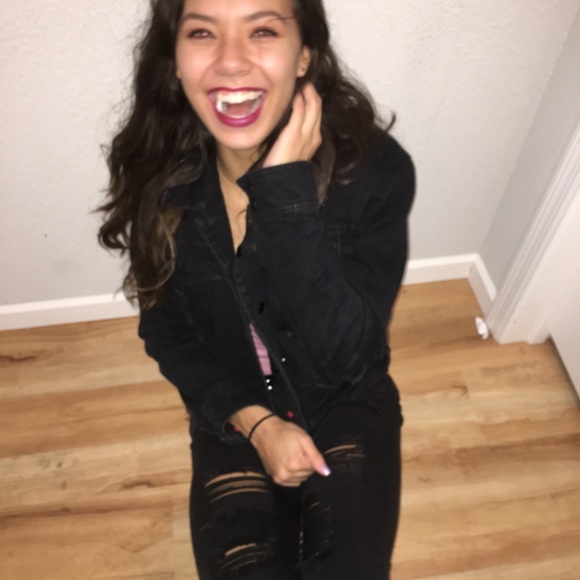 Black distressed denim jacket - Picture 2 of 5