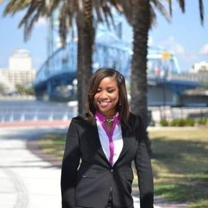 Meet your Posher, Lakendra