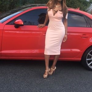 Soft Pink off the Shoulders midi strapless dress