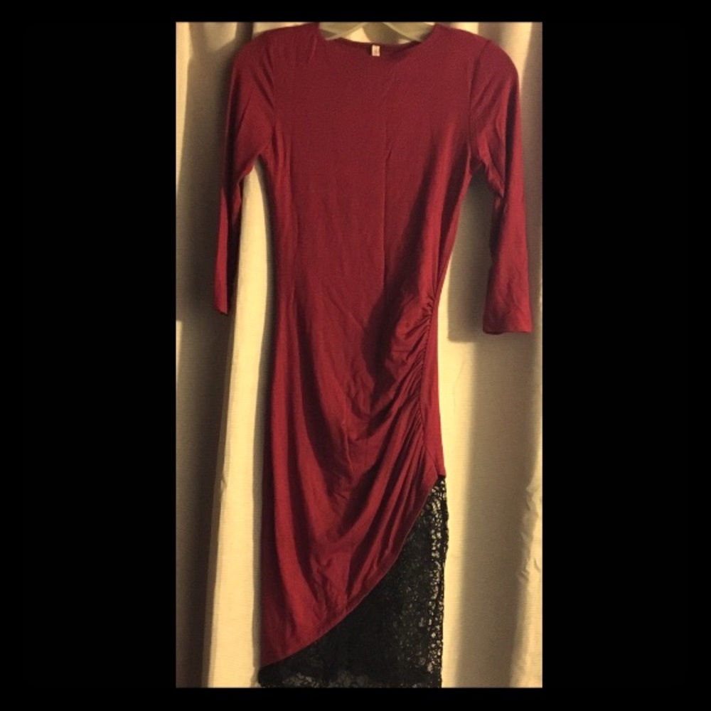 MAKE AN OFFER‼️Style NandaParty Dress Size Jrs S