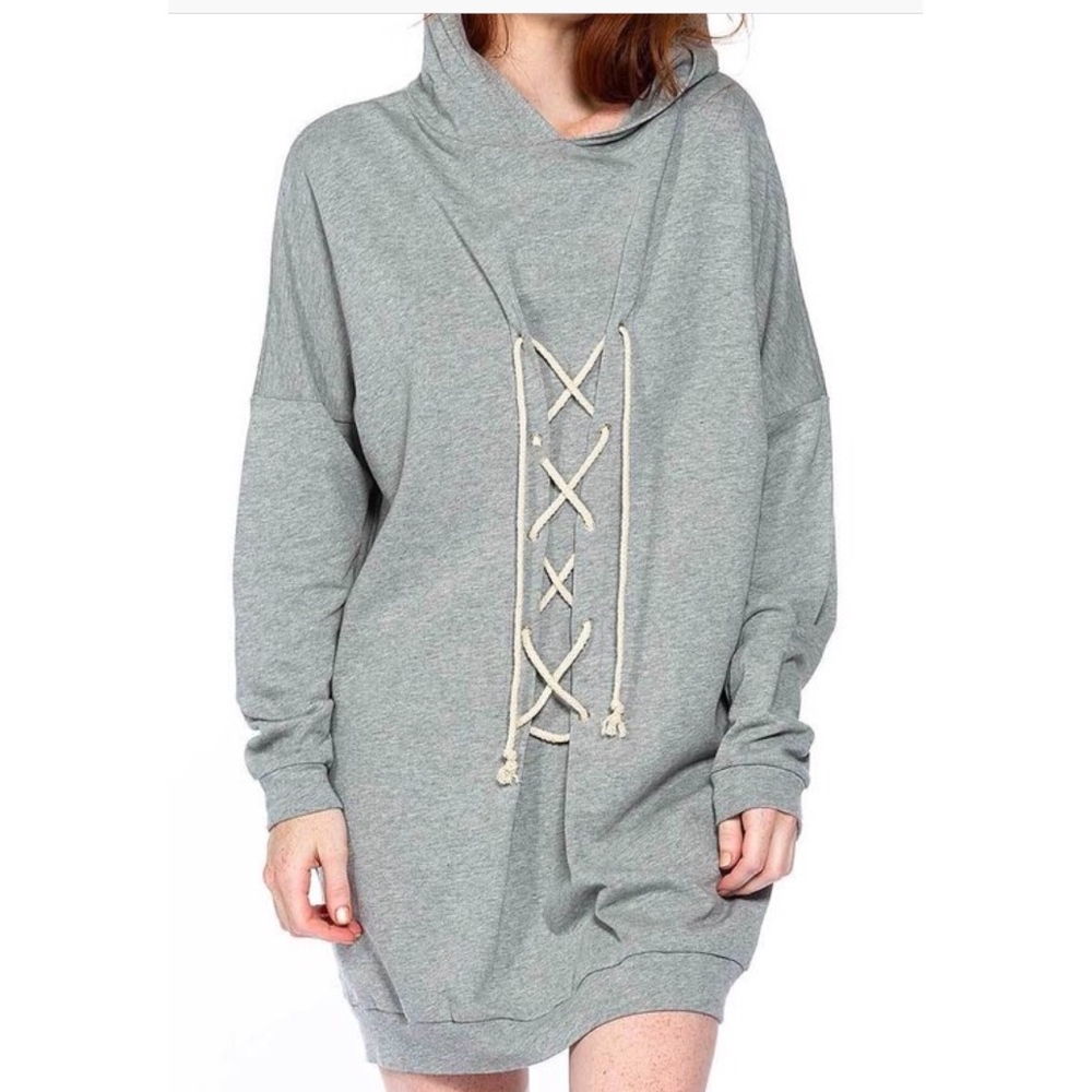 OVERSIZED LACEUP SWEATSHIRT