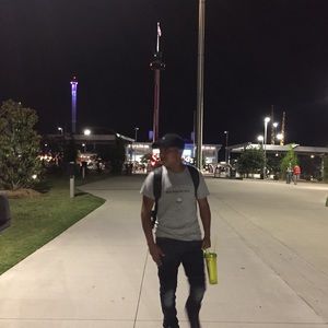 Meet your Posher, Eliseo