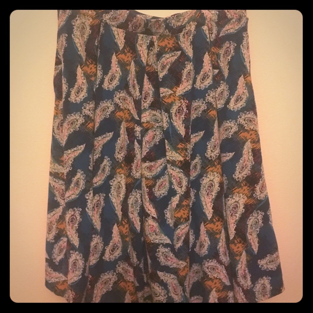 Lularoe Madison w feathers