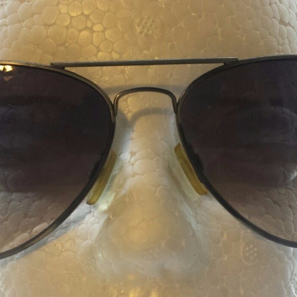 IDEE Aviator Sunglasses with Graduated Lenses - Picture 5 of 8